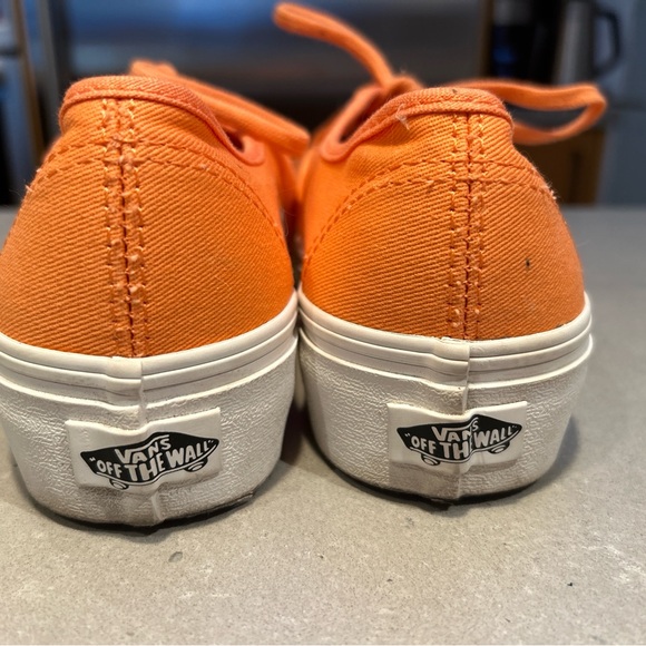 Vans off the Wall skate shoes women’s US 7.5, men’s 6 orange lace-up shoes, NWOT - Picture 6 of 12